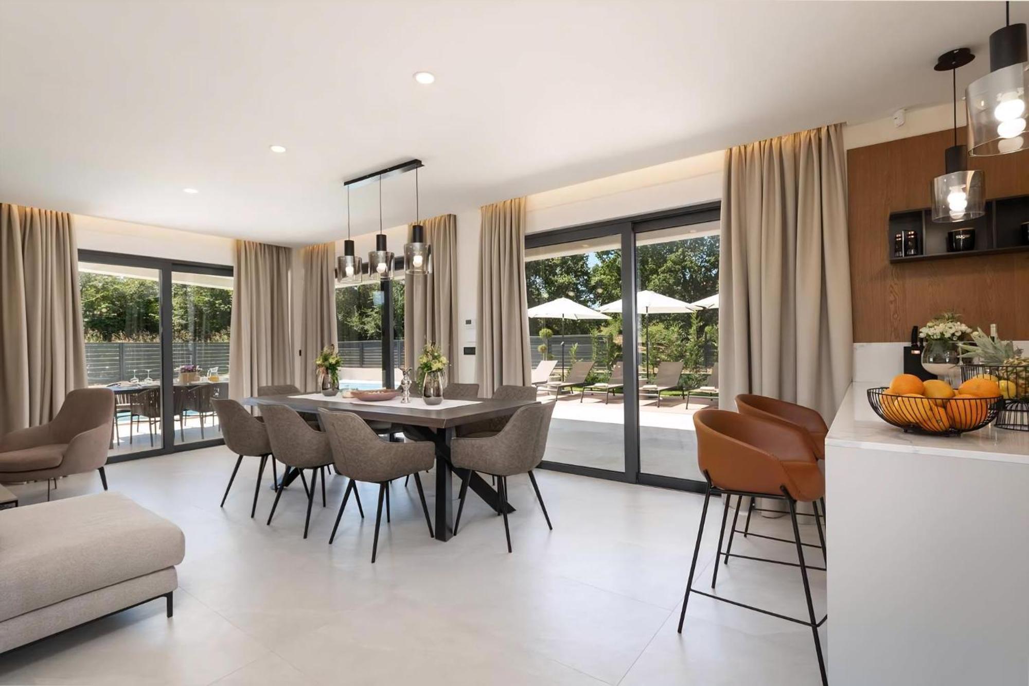 Luxurioese Villa Perla Mit Pool Und Jacuzzi Poreč Eksteriør bilde